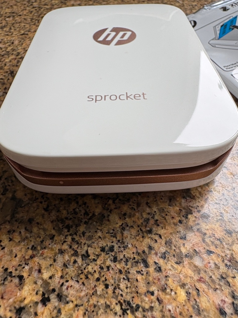 HP Sprocket Pocket Photo Printer - White with Rose Gold Logo - Picture 2 of 9